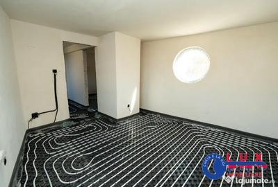 Casă cu 5 camere cu Teren 136 Mp în Neptun - 11