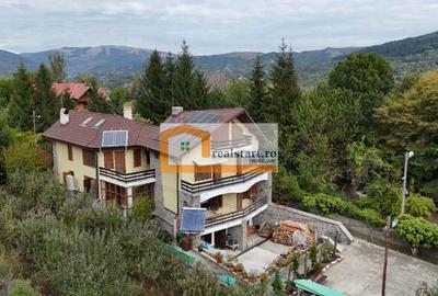 Casă individuală cu 9 camere cu Teren 1800 Mp în Est - 36