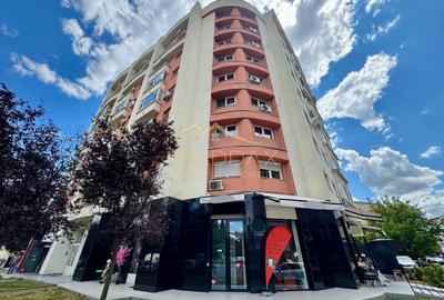 Spațiu comercial, de 217.66000366211 mp, în Domenii - 2