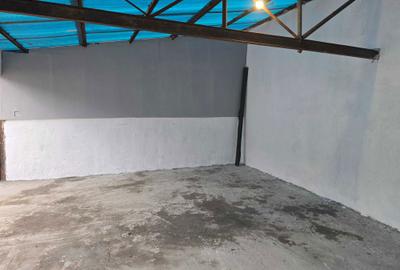 Spațiu comercial, de 1,000 mp, în Berceni