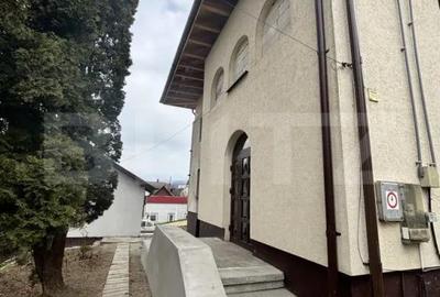Casă cu 4 camere cu Teren 4000 Mp în Central - 4