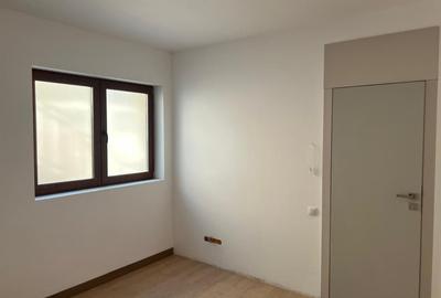 Apartament cu 4 camere semidecomandat în Florești - 14