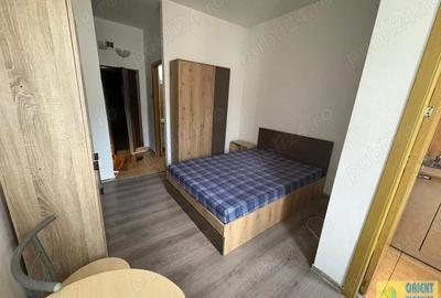 Garsonieră decomandată în CET - 5