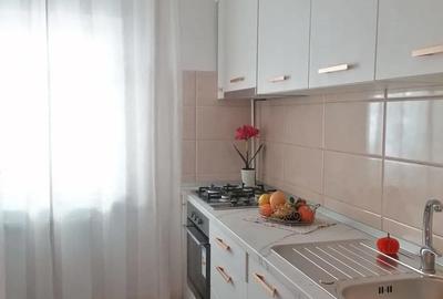 Apartament cu 2 camere decomandat în Nicolina - 2