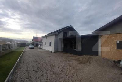 Casa pe 2 nivele cu 5 camere si 140 mp +teren 850 mp oras Beclean,zona Romfulda - 11