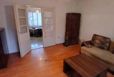 Casă cu 2 camere cu Teren 296 Mp în Teregova - 2