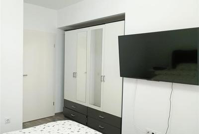 Apartament cu 3 camere decomandat, mobilat în Tractorul - 5