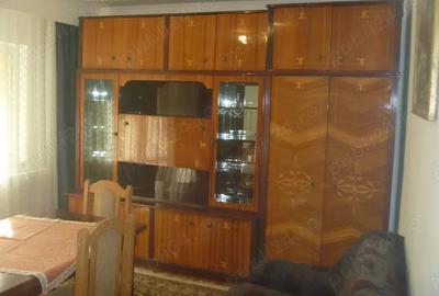 Ofer spre inchiriere apartament 3 camere