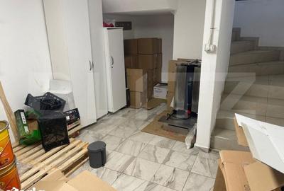 Spațiu comercial, de 42 mp, în Central - 3