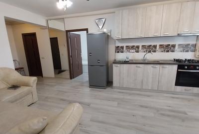 Apartament cu 3 camere semidecomandat, mobilat în Baciu