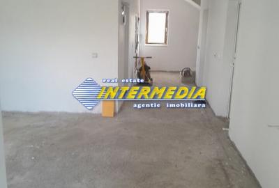 Casă individuală cu 4 camere cu Teren 450 Mp în Micești - 2