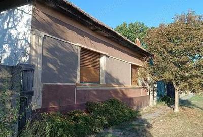 Casă cu 4 camere în Boiu - 5