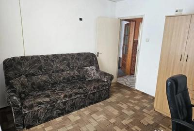 Apartament cu 3 camere decomandat în Noua - 2