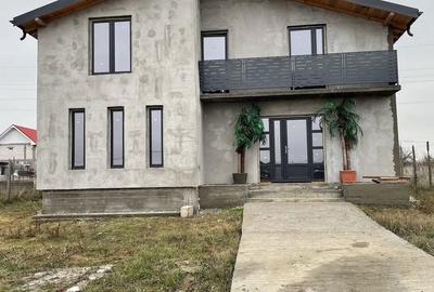 Casă cu 4 camere cu Teren 700 Mp în Central - 7