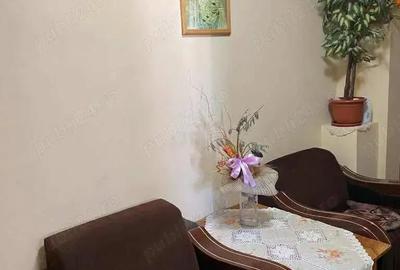 Apartament cu 3 camere decomandat în Soarelui