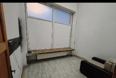 Spațiu comercial, de 50 mp, în Central - 5