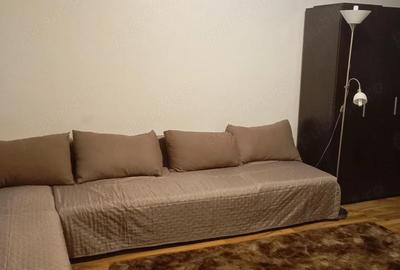 Apartament cu 4 camere decomandat în Craiovița Nouă - 6