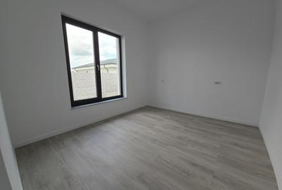 Casă cu 4 camere cu Teren 343 Mp în Berceni - 6