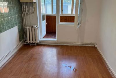 Apartament cu 2 camere decomandat în Tudor - 3