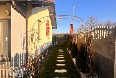 Casă individuală cu 4 camere cu Teren 440 Mp în Sânmihaiu Român - 1