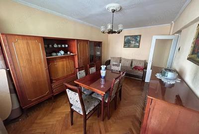 Apartament cu 3 camere decomandat în Cetate - 4