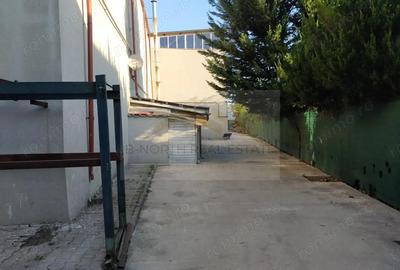 Spațiu comercial, de 1,110 mp, în Central - 3