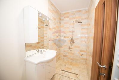 Apartament cu 4 camere semidecomandat în Central - 8