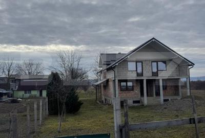 Casă cu 4 camere în Central - 15