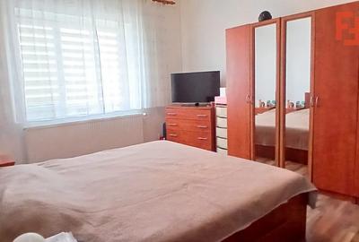 Casă individuală cu 4 camere cu Canalizare în Sânandrei - 3