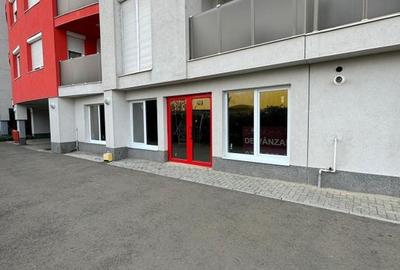 De vanzare Spatiu Comercial - 2