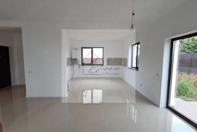 Casă cu 4 camere cu Canalizare în Odăi - 7