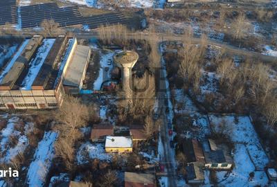 Casă cu 8 camere cu Canalizare în Central - 5