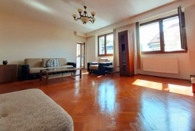 PROPRIETAR, VAND apart. Duplex in Cotroceni(G. Botanica) S.Totala 151 mp; garaj - 4