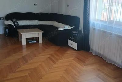 Casă cu 6 camere cu Canalizare în Dacia - 5