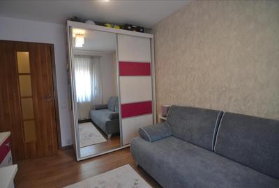 Apartament 3 camere decomandat ,2 bai ,etaj intermediar Tractorul - 12