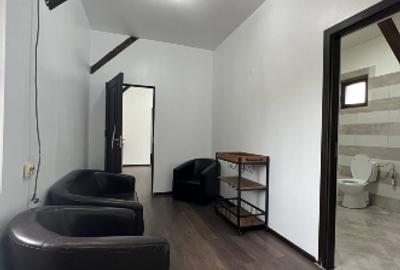 Casă cu 5 camere cu Teren 690 Mp în Central - 4