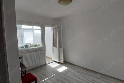 Apartament cu 3 camere semidecomandat în Central - 7