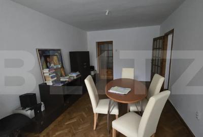 Apartament cu 3 camere decomandat în Micro 15 - 12