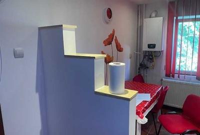 Apartament cu 2 camere decomandat în Central - 2