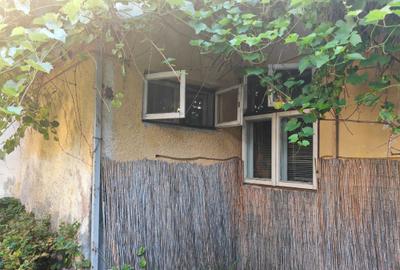 Casa 2 camere singur in curte zona Centrul Istoric - 10