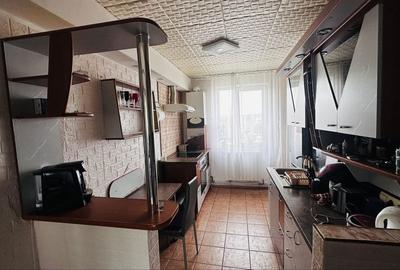 Apartament cu 4 camere decomandat în Micro 1 - 6