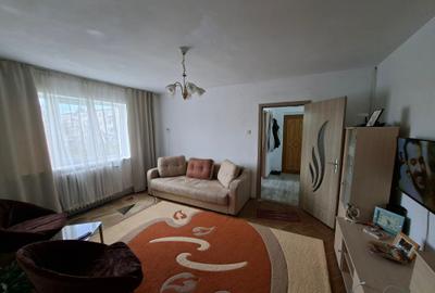 Apartament cu 2 camere în Mărăști
