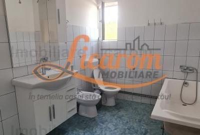 Casă individuală cu 8 camere decomandat cu Canalizare în Cristian - 26