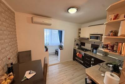 Apartament cu 3 camere decomandat în Central - 3