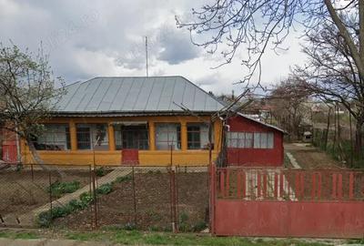 Casă cu Teren 1062 Mp în Fundeni - 1