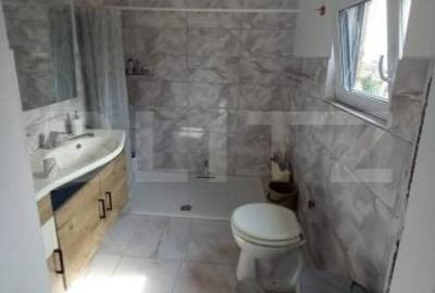 Casă cu 4 camere cu Teren 1200 Mp în Central
