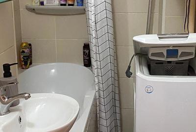 Garsonieră decomandată în Decebal - 2