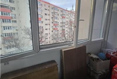 Apartament cu 2 camere semidecomandat în Berceni - 11