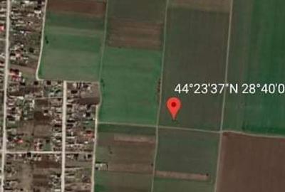 Teren de 2500 mp, în Năvodari Tabără