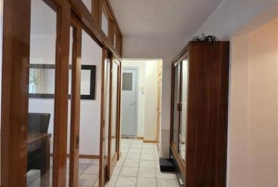 Apartament cu 4 camere decomandat în Crângași - 14